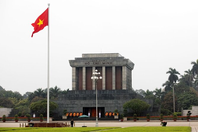 Hanoi Private Day Tour: Hidden Gems, Hoa Lo Prison, Train Street - Vietnam Museum of Ethnology and the choice it represents