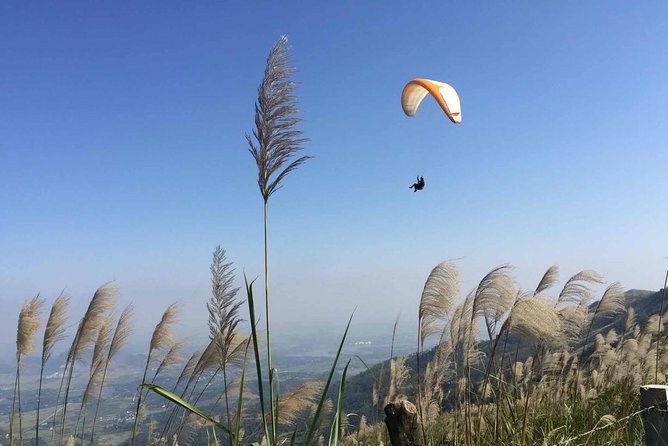 Hanoi Sky Tour: Paragliding - Leaving Hanoi for the mountain launch site
