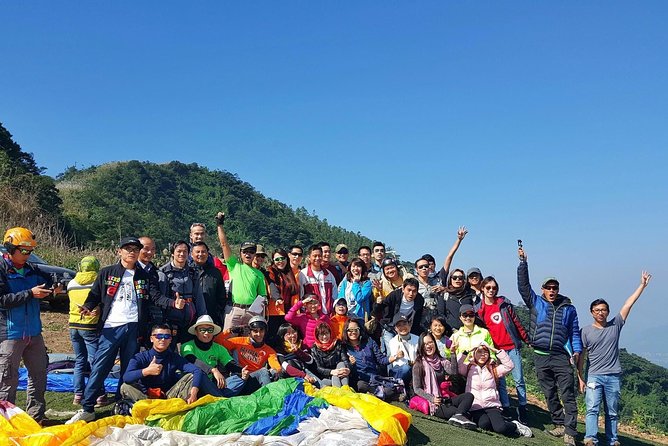 Hanoi Sky Tour: Paragliding - A short briefing before you run into the air