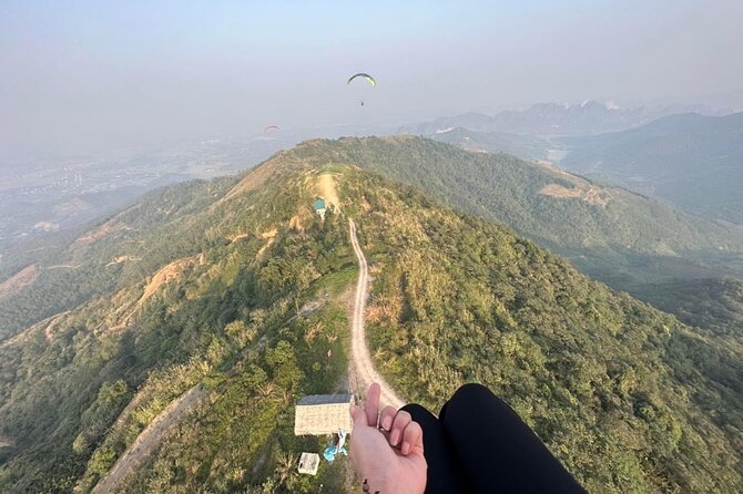 Hanoi Sky Tour: Paragliding - GoPro footage gives you a useful souvenir