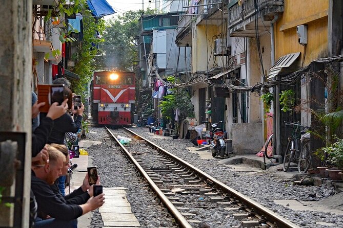Hanoi Street Food Adventure: Train Street & Local Delights - Tasting Hanoi one dish at a time