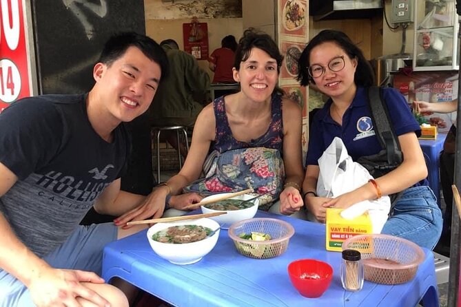 Hanoi street food tour (Private tour) - Hoan Kiem Lake: a useful first stop