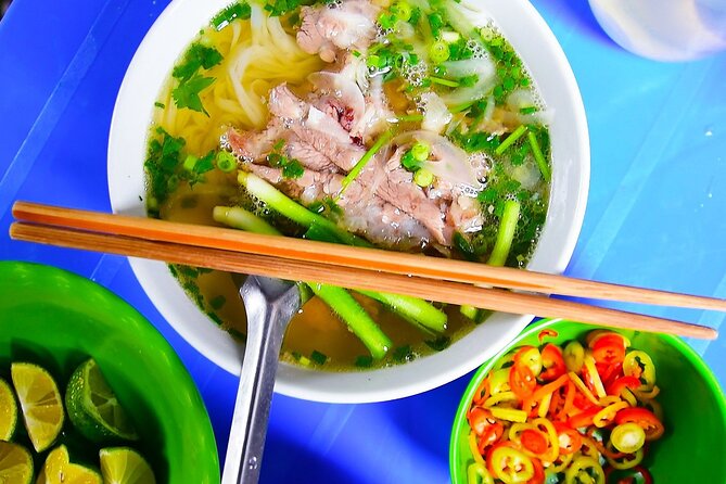Hanoi street food tour (Private tour) - Ta Hien Street: Hanoi’s famous beer street