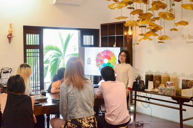 Hanoi Tea Workshop: Specialty Fresh Lotus Tea from West Lake - Why West Lake lotus tea takes so much patience
