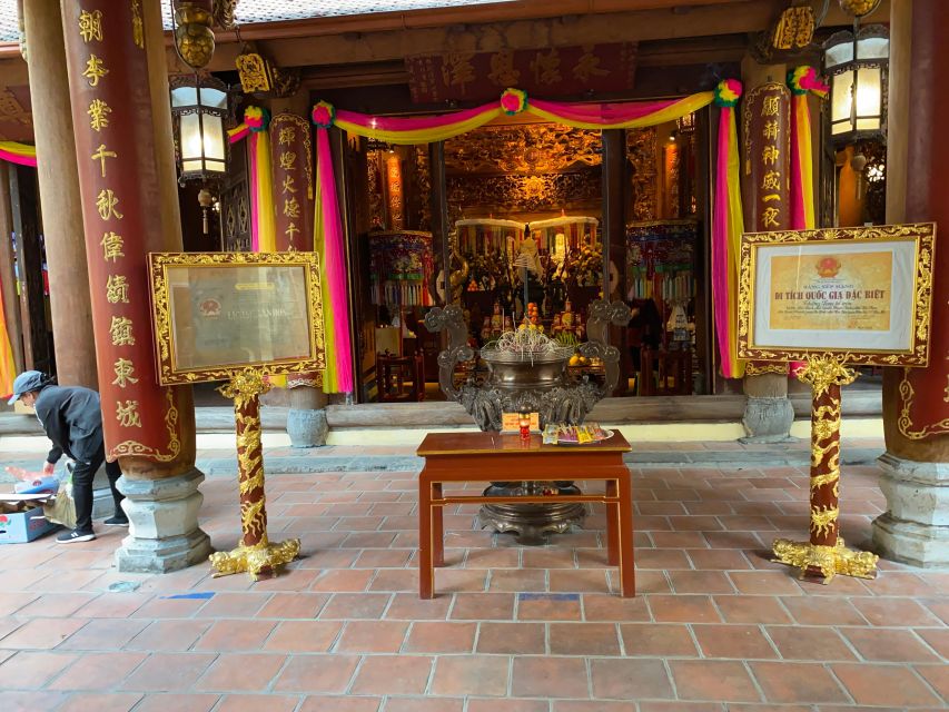 Hanoi: The Hidden Old Quarter Experience - Reading the Old Quarter one alley at a time