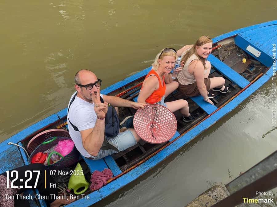 HCM: Authentic Mekong Delta - Boat, TukTuk, Khot Cake Making - Vinh Trang Pagoda sets the cultural tone