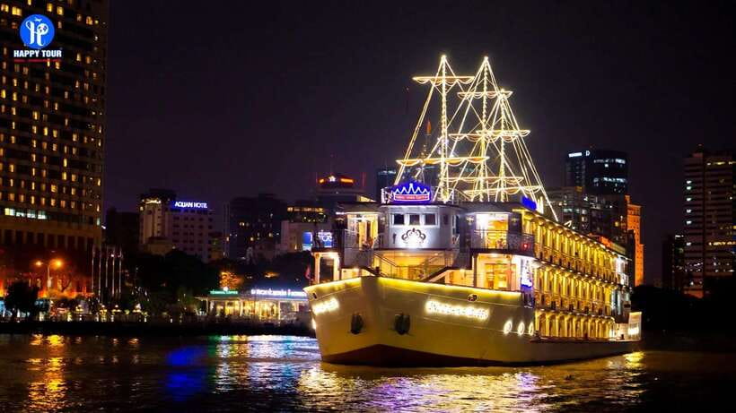 HCM: Saigon River Dinner Cruise - Choosing Between Car and Scooter
