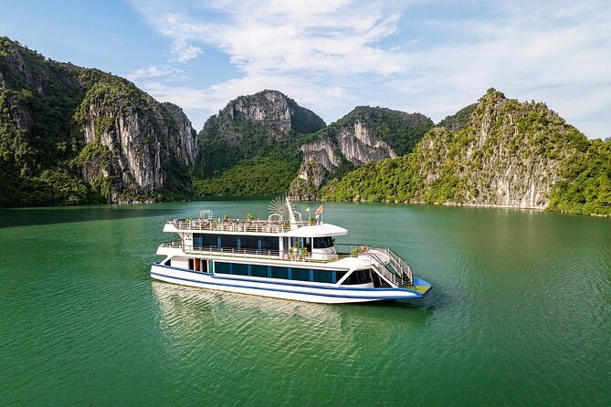 Hercules Grand Day Cruise Tour, Sung Sot Cave,Titop, Luon Cave - The long Hanoi to Ha Long Bay start