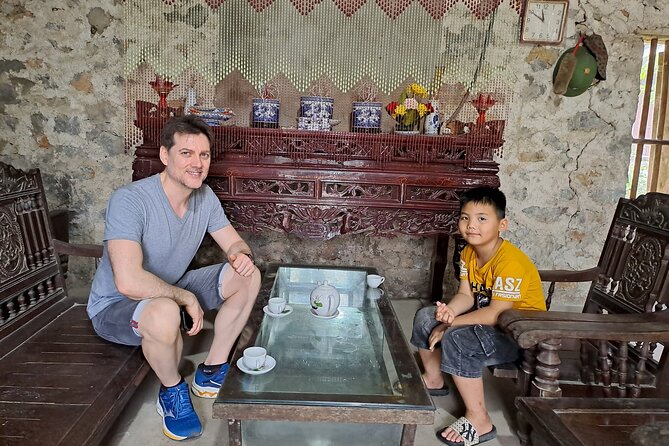 Hidden Ninh Binh Luxury Full Day Group Tour (Tam Coc - Hoa Lu) - Lunch, tea, and local flavors
