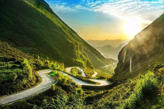 High Quality Small Group Ha Giang Loop Car Tour 2 Days 2 Nights - Food, accommodation, and what the price covers