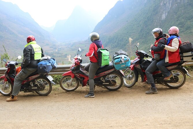 Hight Quality Small Group Easy Rider4 Day 3 Night + Private Room - Day two: Lung Cu and the northern border country