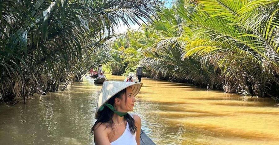 Ho Chi Minh City: Discover Mekong Delta & Coconut Village - Vinh Trang Pagoda gives the morning a quiet start