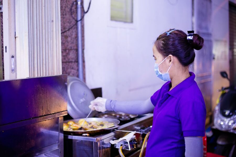 Ho Chi Minh City: Private Street Food Motorbike Tour - District 4 seafood, flan, and a final drink