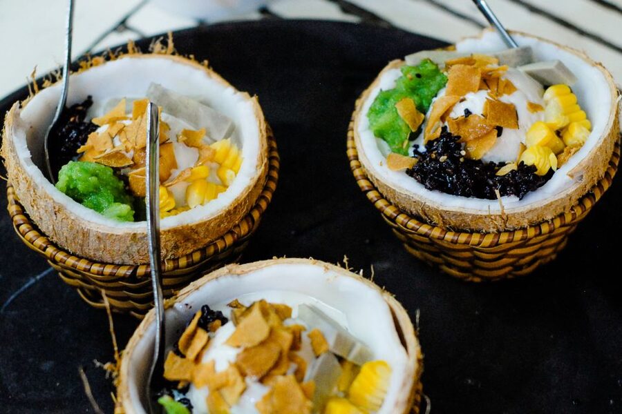 Ho Chi Minh City: Private Street Food Motorbike Tour - What the guides add to the evening