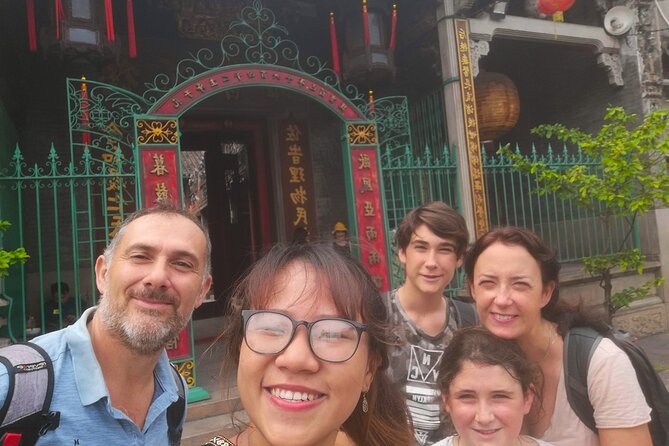 Ho Chi Minh City private walking tours with young local volunteers - District 1, the easiest place to get your bearings
