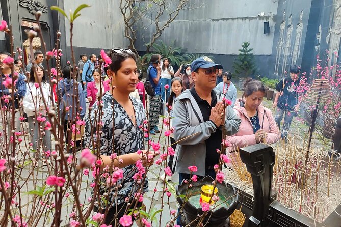Hoa Lo Prison and Little Paris Tour in Hanoi (French Quarter) - Hoa Lo Prison is the tour’s serious centerpiece