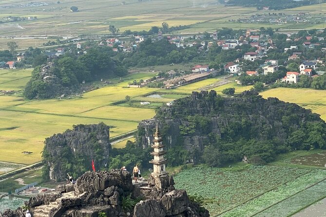 Hoa Lu - Tam Coc - Mua Cave Full Day - LIMOUSINE - Vietnamese buffet lunch in Ninh Binh