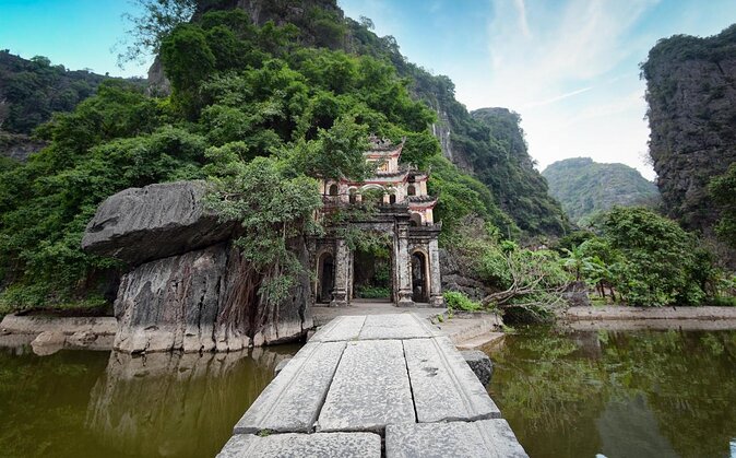 HOA LU -TRANG AN -MUA CAVE Full Day Including Boat Entrance Fees and Lunch - Key points to know before you book