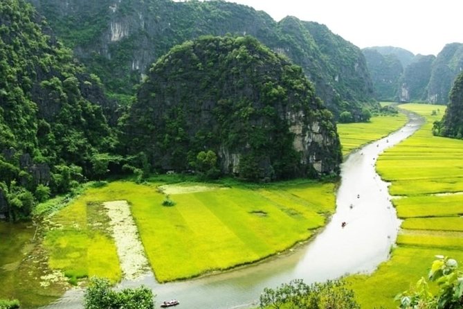 HOA LU -TRANG AN -MUA CAVE Full Day Including Boat Entrance Fees and Lunch - The return to Hanoi and what the long day feels like
