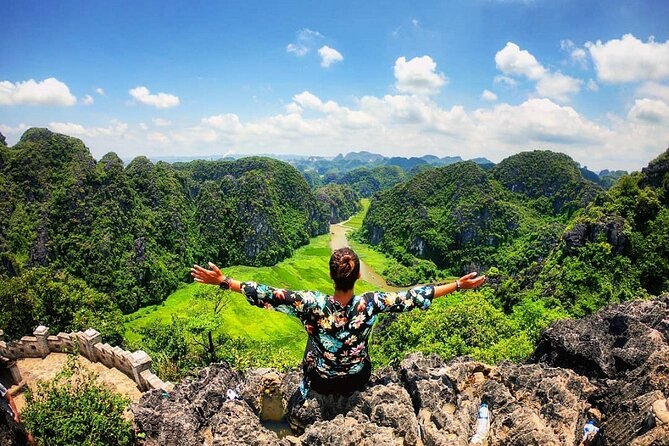 HOA LU -TRANG AN -MUA CAVE Full Day Including Boat Entrance Fees and Lunch - Who should book this Ninh Binh tour?