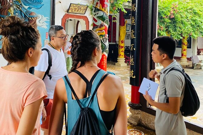Hoi An Ancient Town Walking Tour with a Local - Entering Quan Thang Ancient House