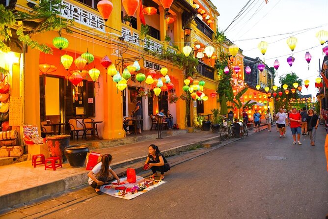 Hoi An at Sunset: Authentic Local Street Food Tour - Key points at a glance