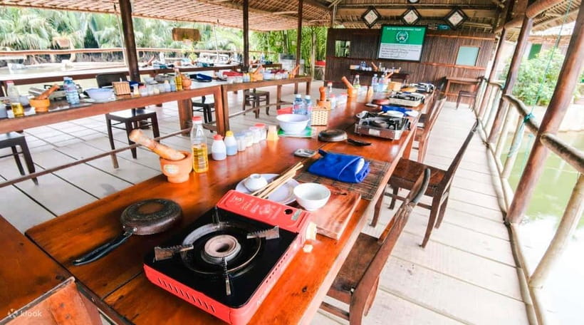 Hoi An: Cooking Class + basket boat (free transfer in Hoian) - Shopping for ingredients in Hoi An