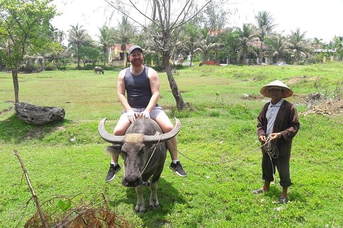 Hoi An Countryside Biking Tour(Vegetable village -basket boat - fishing village) - How the guides shape the day