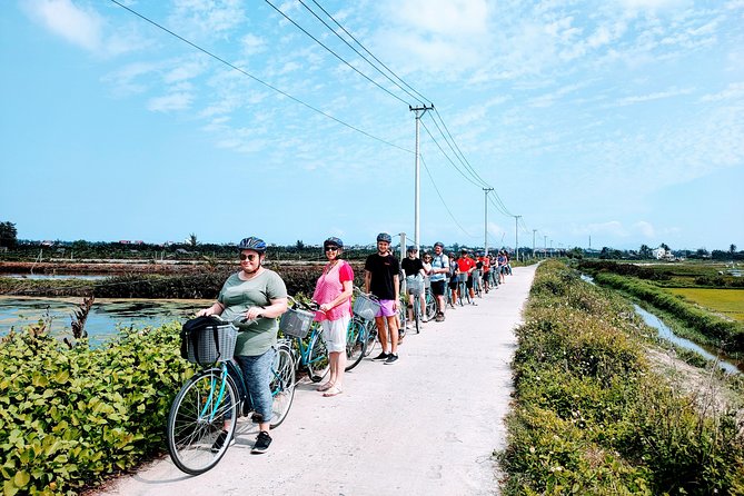 Hoi An Countryside Biking Tour(Vegetable village -basket boat - fishing village) - Family suitability and cycling comfort