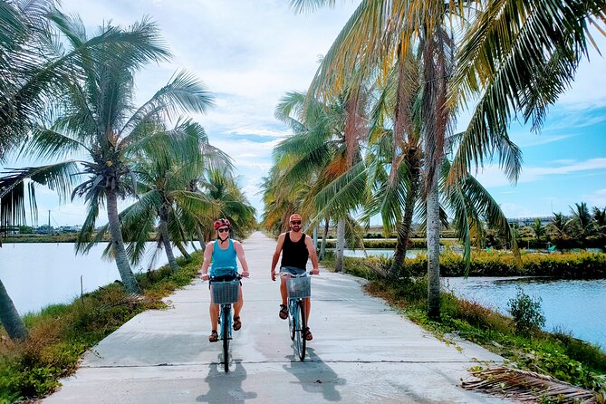 Hoi An countryside cycling tour - Rice fields, shrimp farms, and country roads