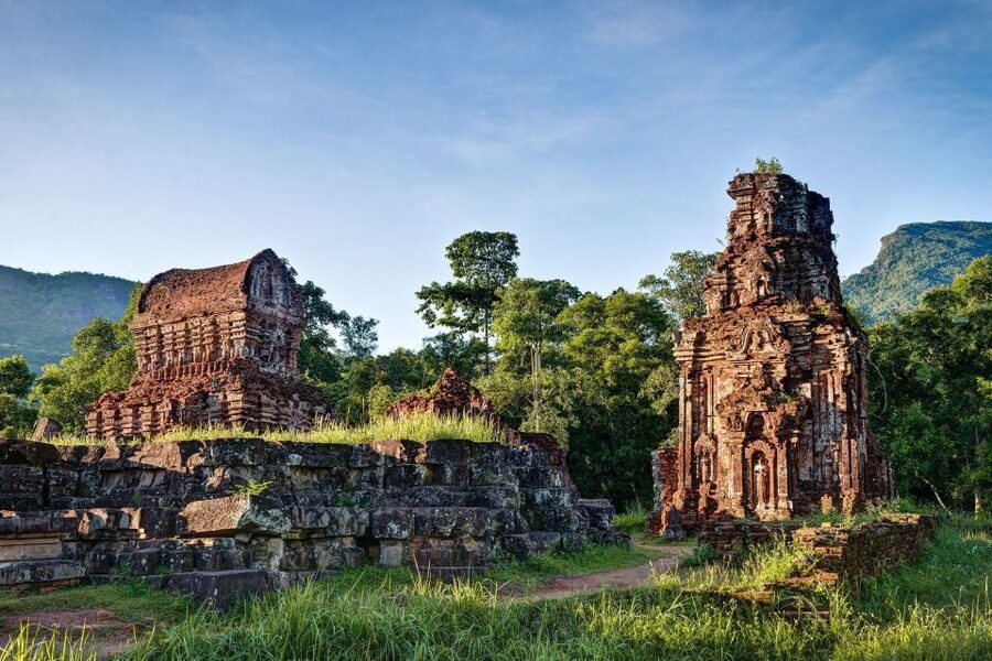 Hoi An/Da Nang: My Son Afternoon tour: Banh my and Cruise - What the $16 price really includes