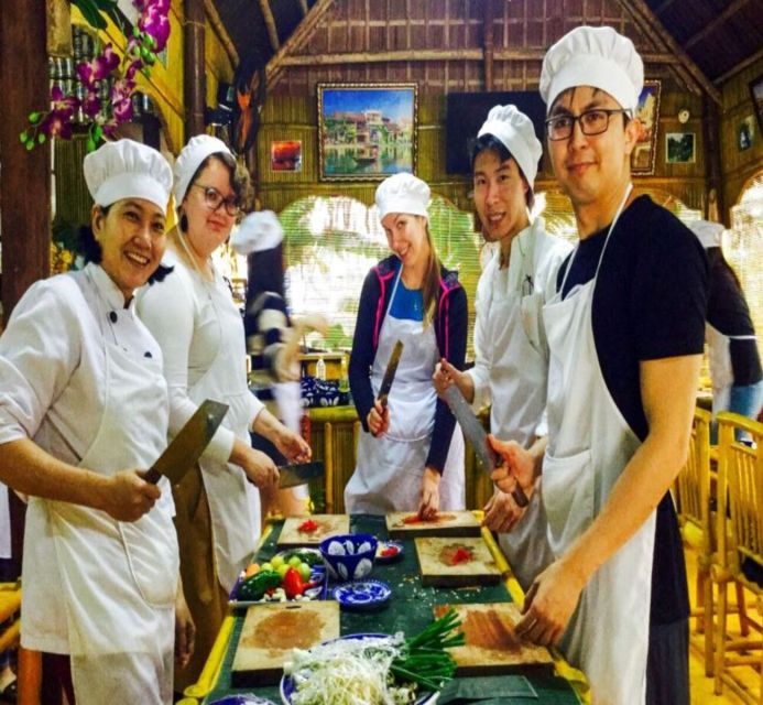 Hoi An Eco Village Cooking Class - Starting at the local market