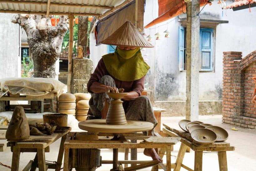 Hoi An: Experience Pottery Making With Local Craftsmen - What happens at the 20-minute pottery class