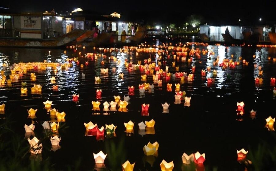 Hoi An Lantern Boat Ride on the Thu Bon River - From Tran Phu Street to the Riverbank