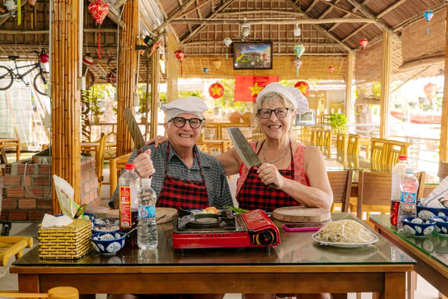 Hoi An: Lantern Making, Basket Boat, and Cooking Class - 10 a.m. cooking class: the strongest part of the day