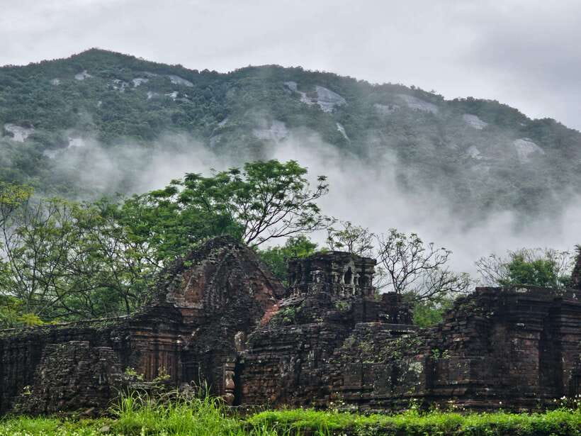 Hoi An: My Son Sanctuary Early Morning w. Champa Food Brunch - My verdict: book it for the quiet hour