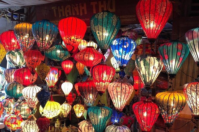 Hoi An Night Market with Hoi an walking Tour , Colourful Lanterns, Boat Ride - Guides who can shape the evening