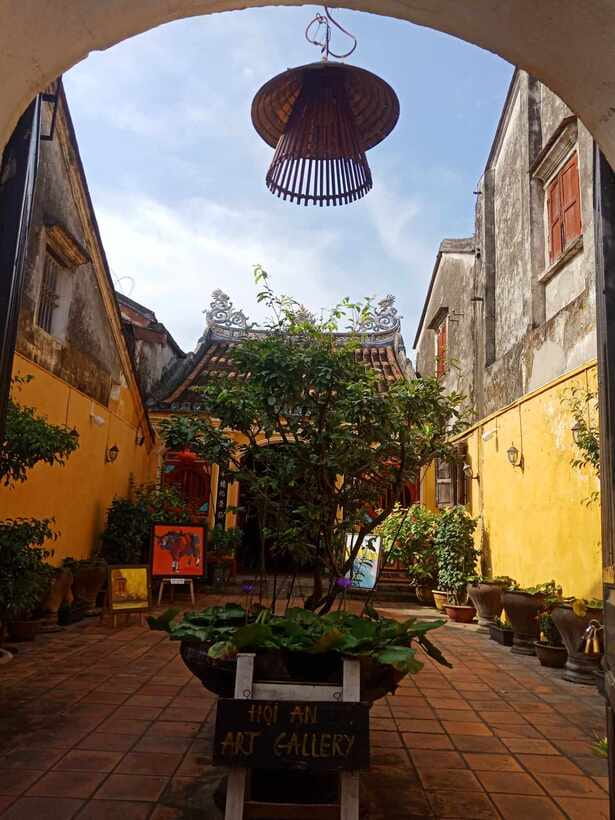 Hoi An: River Lantern Boat Experience with Free 5G eSIM - A short walk through Hoi An’s Old Town