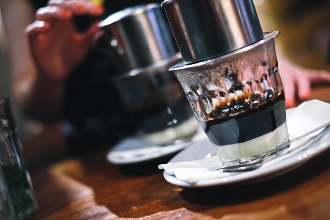 Hoi An Street Food Walking Tour with Tastings - Local cooks, old family recipes, and the human side of dinner