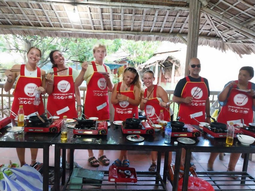 Hoi An: Traditional Cooking Class & meal with Local Family - A welcome tea before the cooking begins