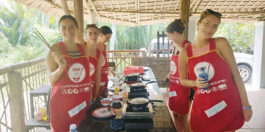 Hoi An: Traditional Cooking Class & meal with Local Family - Choosing between the three class times