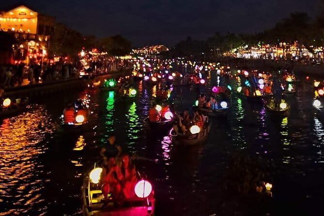 Hoi An Walking Tour, Sampan Boat Trip , Foodie Tour by Night - Why this evening works so well in Hoi An