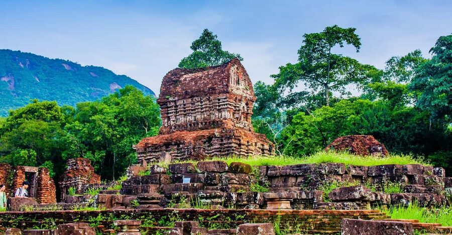 HoiAn: My Son Sanctuary w. Champa food Lunch 5:30/8:00/14:00 - The strongest part is the guiding