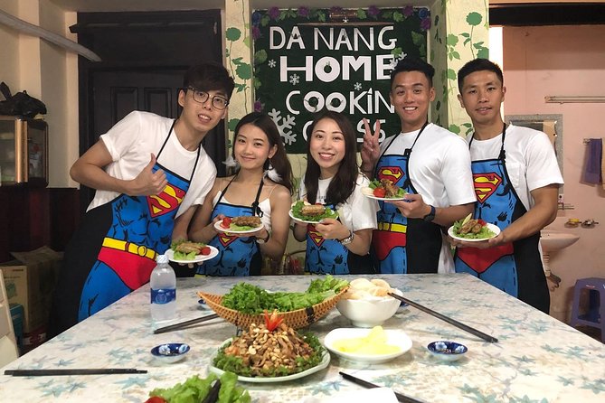 Home Cooking Class: Market, Garden and cooking 4 dishes - Why the small group and guide matter