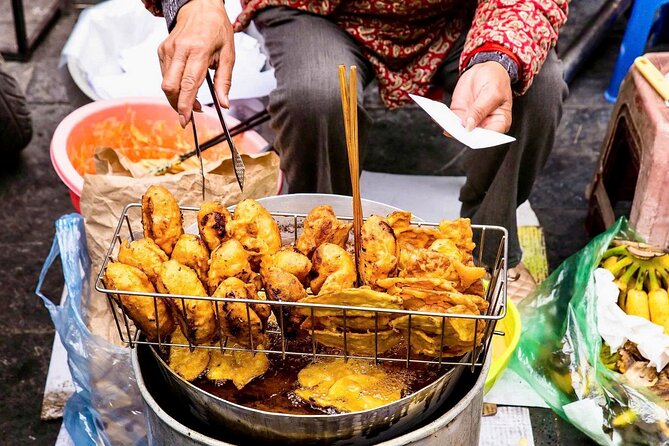 (HOT) Hanoi Guided Street Food and Train Street Tour with Local - Why this food walk works in Hanoi
