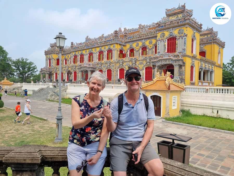 Hue City Tour Full Day - Group Tour - A dragon boat and lunch on the Perfume River