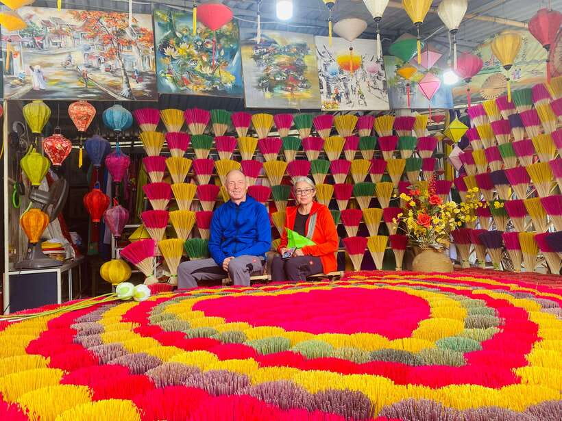 Hue :Exploring Royal City with Multi Options and Dragon Boat - Thuy Xuan keeps an old craft alive
