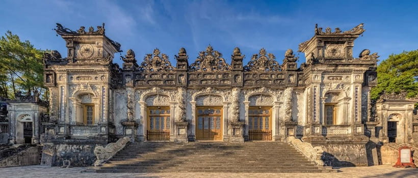 Hue: Hue Royal Tombs Tour Visit 3 Best Tombs & Pagoda - Private car or proper guide?