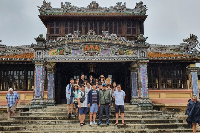 Hue Imperial City Daily Ingroup Tour via Hai Van Pass - A local Hue lunch between major sights