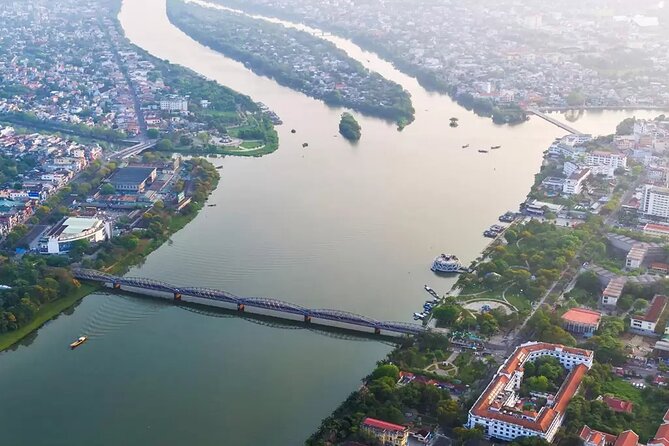 HUE IMPERIAL CITY: Full-Day Guided Tour from Da Nang or Hoi An - Lunch is simple, useful, and part of the value